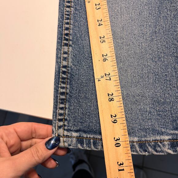 Levi's 550 High Rise Tapered Leg Relaxed Fit Jeans Size 10 - Picture 9 of 10